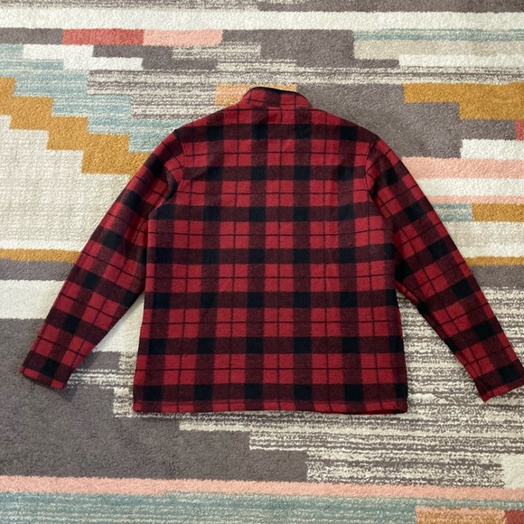 John Wayne stock and supply quarter zip sz Lrg - Picture 2 of 4